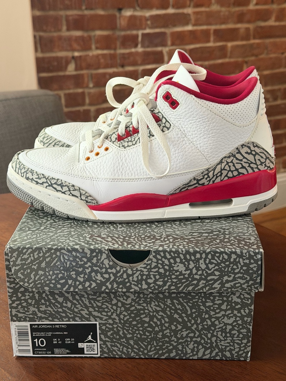 Air Jordan 3 Retro “Cardinal Red” - Picture 2 of 6